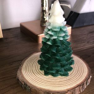 Christmas tree candle Wood Sage & Sea Salt scent